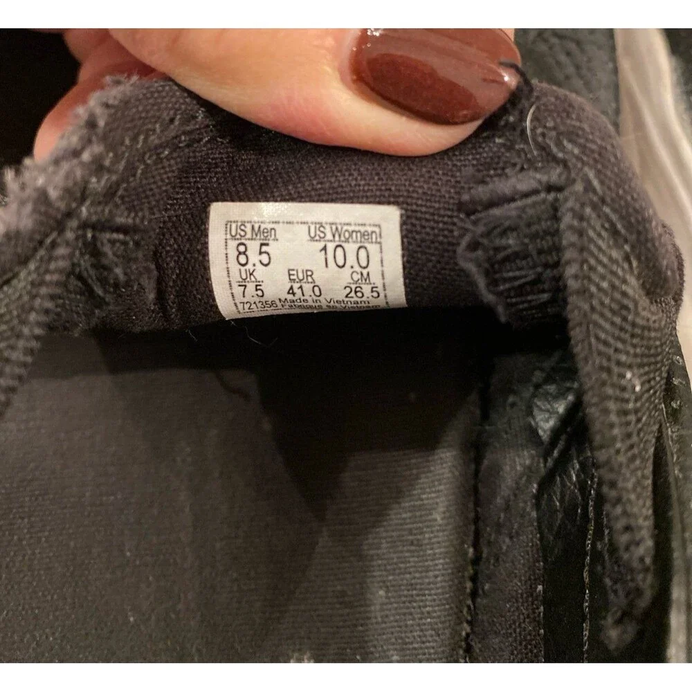 Vans Shoes Unisex Sneaker Slip-On Black Perforated Leather Size 10 (W)‎ 8.5 (M)